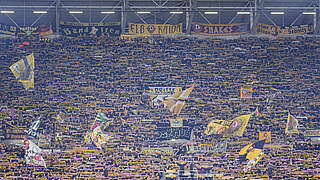 30.000 Fans auf den Tribünen in Dresden: Saisonbestwert der 3. Liga am 34. Spieltag © Imago