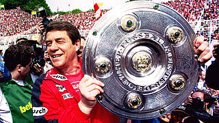 Meister als Aufsteiger: Mit dem 1. FC Kaiserslautern schreibt Otto Rehhagel in der Saison 1997/98 Fußball-Geschichte © Imago